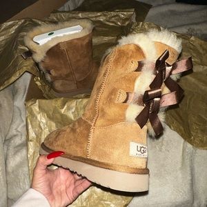 UGG brown bow